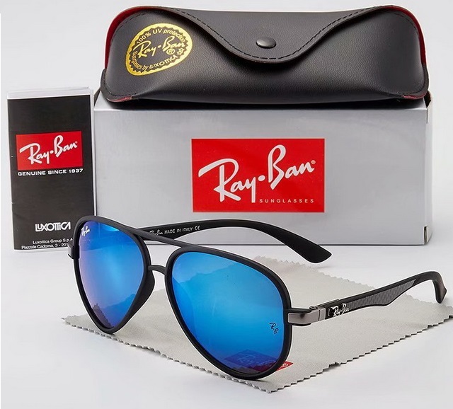 Ray Ban Boutique Sunglasses 044